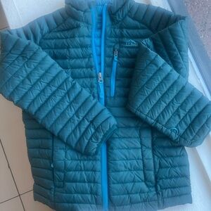 L.L. Bean Kids/BOYS Medium 10-12 lightweight down jacket - BLUE